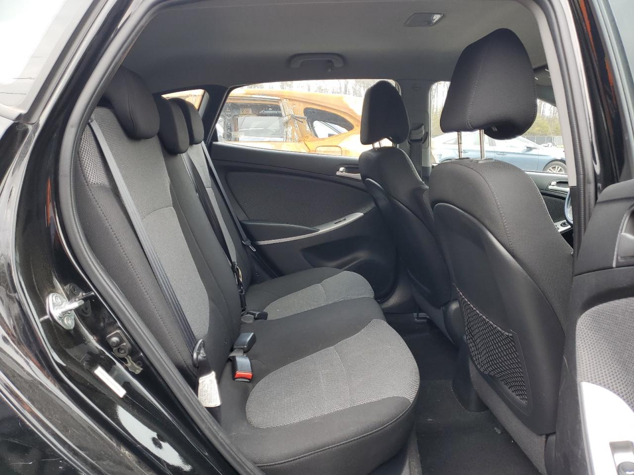 2014 Hyundai Accent - Image 10