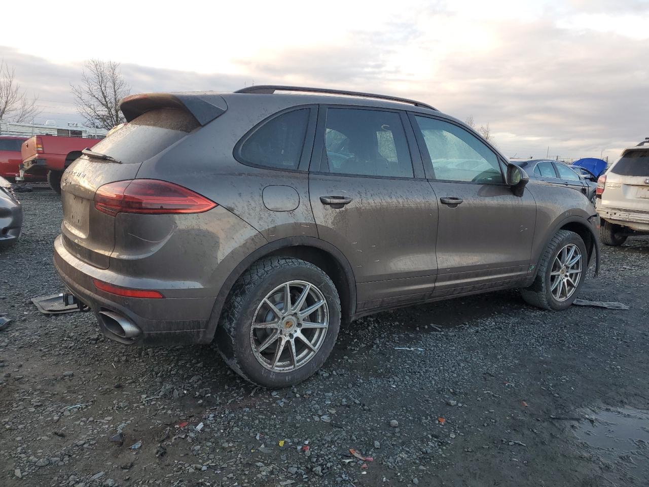 2016 Porsche Cayenne - Image 3