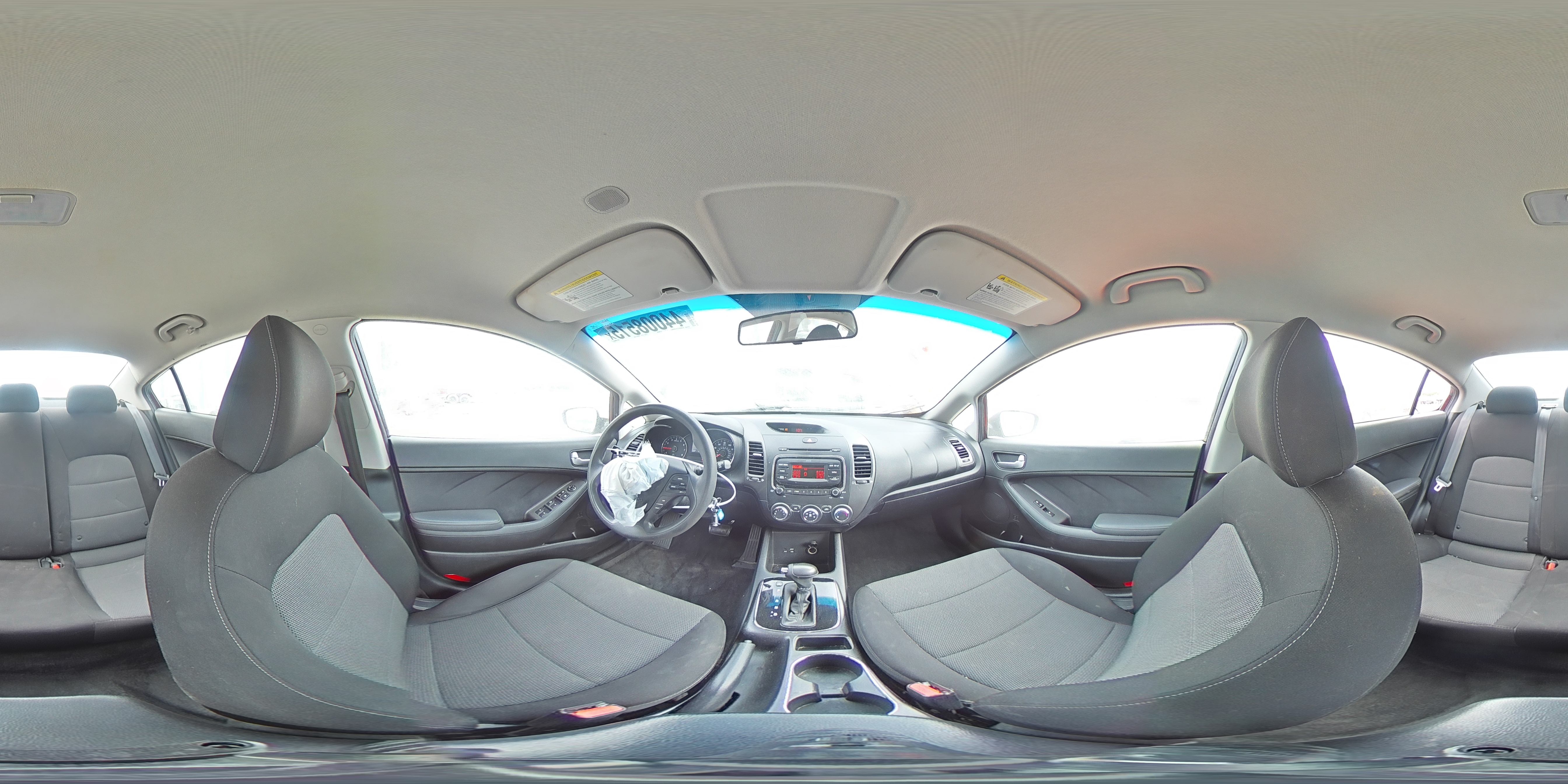 2018 Kia Forte - Image 12