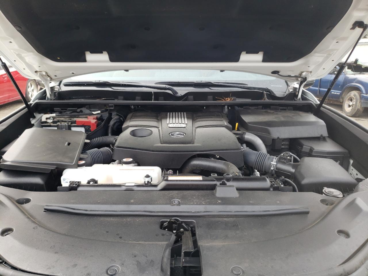 2023 Lexus LX - Image 12