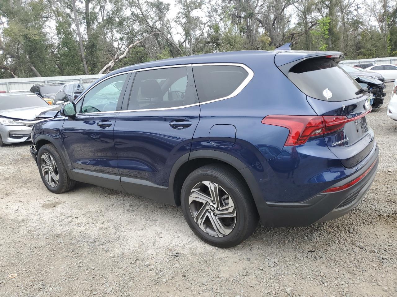 2022 Hyundai Santa Fe - Image 2