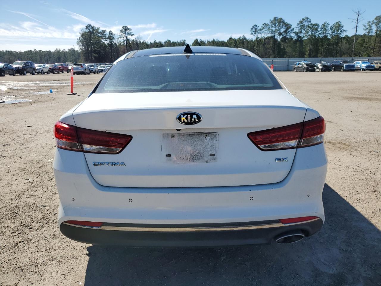 2017 Kia Optima - Image 6