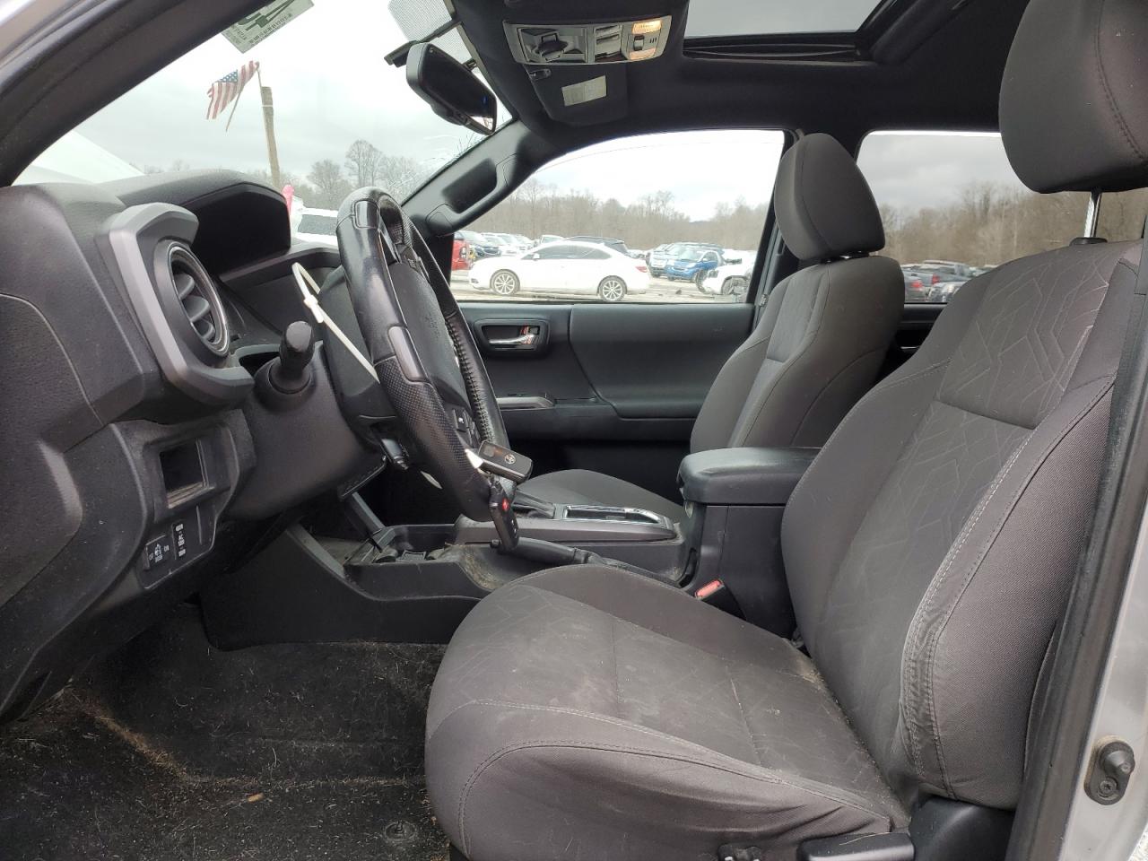 2016 Toyota Tacoma - Image 7