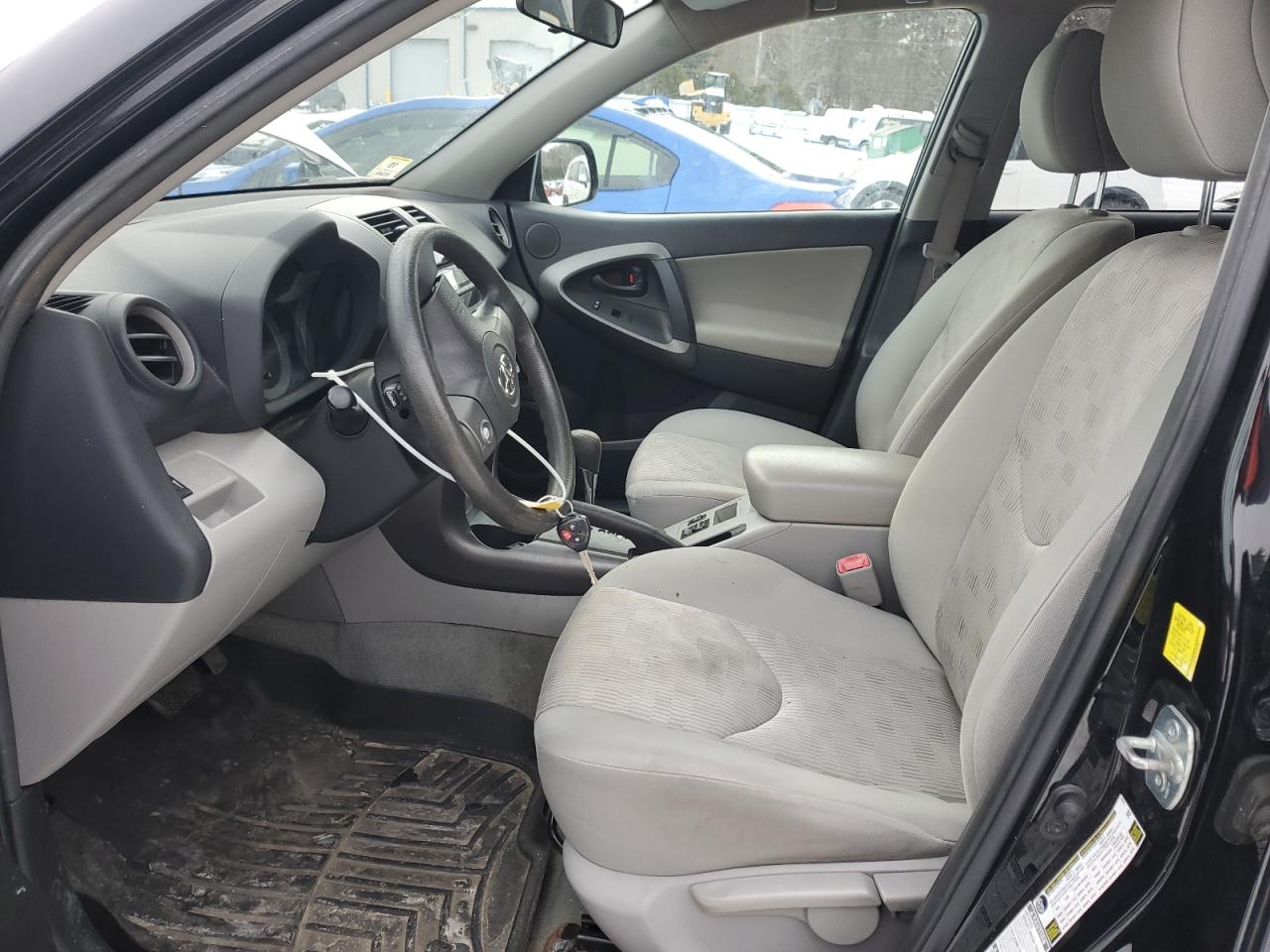 2010 Toyota RAV 4 - Image 7