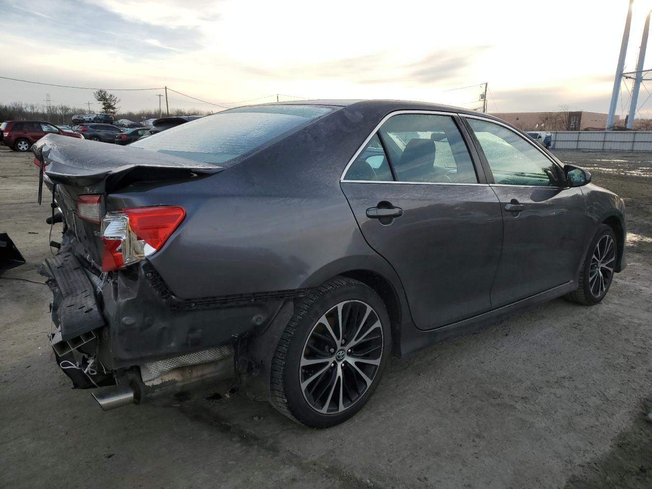 2014 Toyota Camry - Image 3