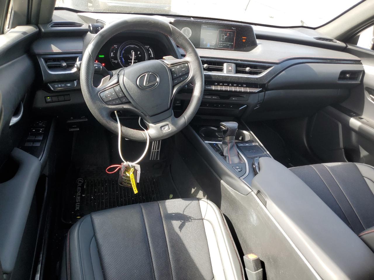 2019 Lexus UX - Image 8