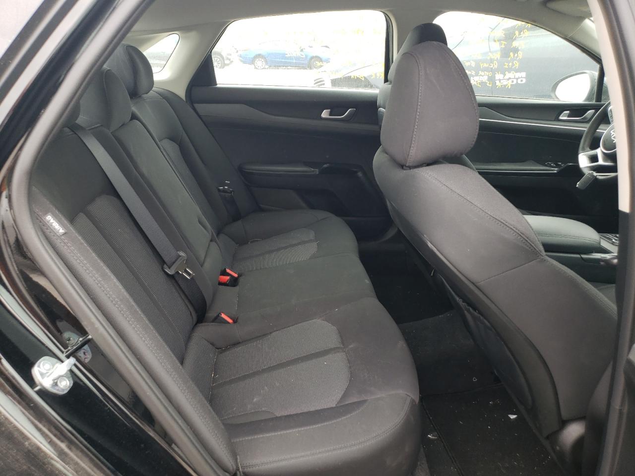 2023 Kia K5 - Image 10