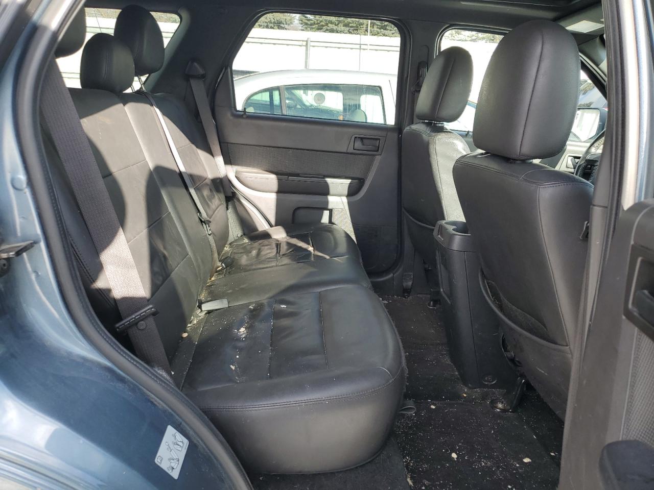2011 Ford Escape - Image 11