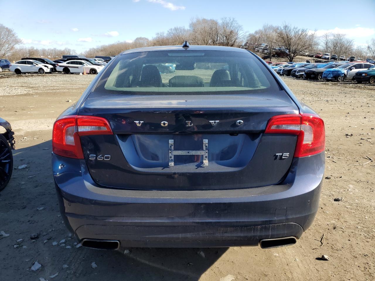 2015 Volvo S60 - Image 6