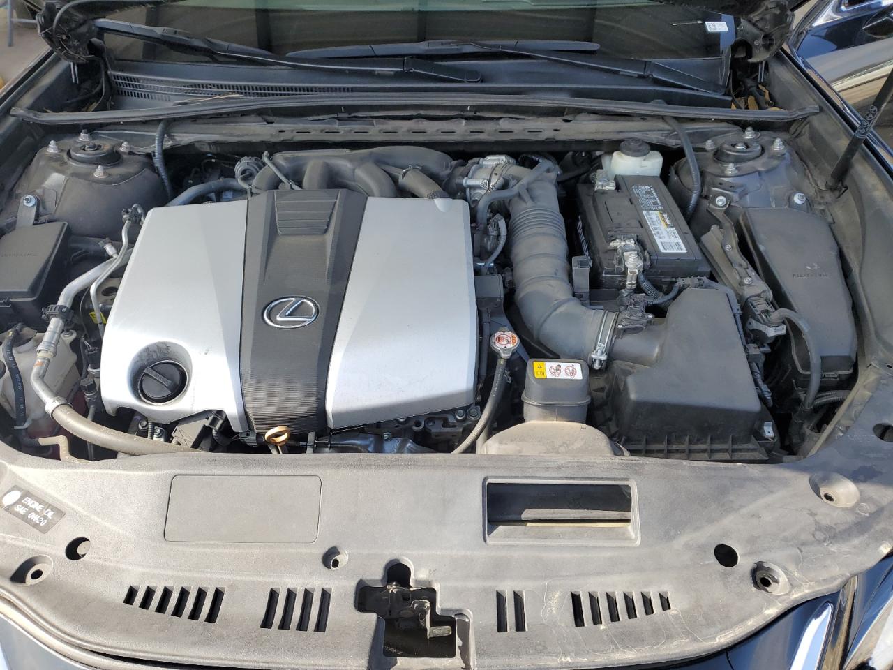 2019 Lexus ES - Image 11