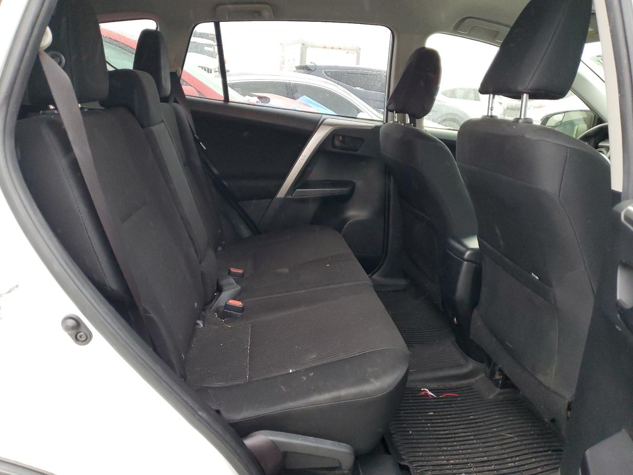 2017 Toyota RAV 4 - Image 11