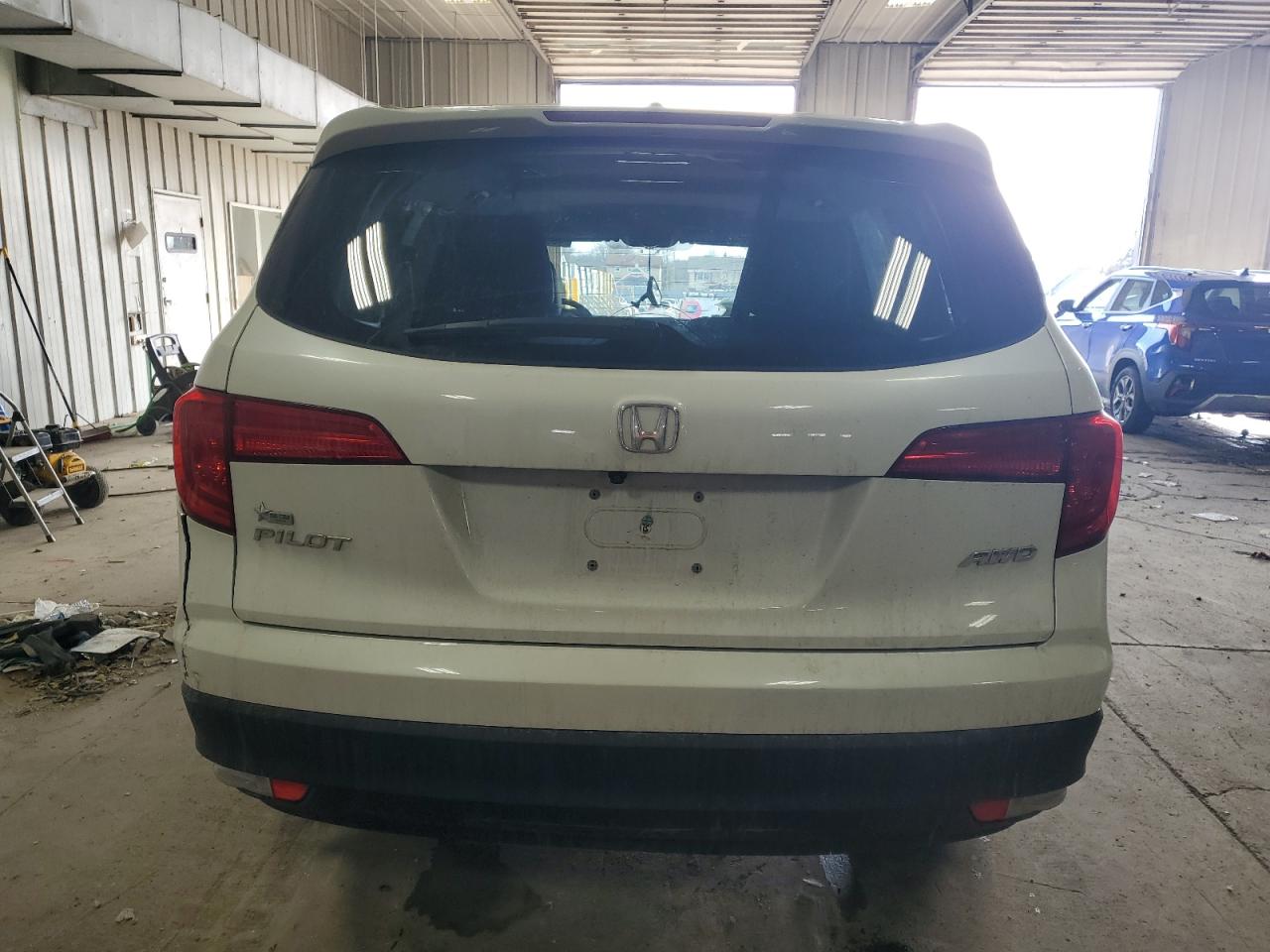 2017 Honda Pilot - Image 6