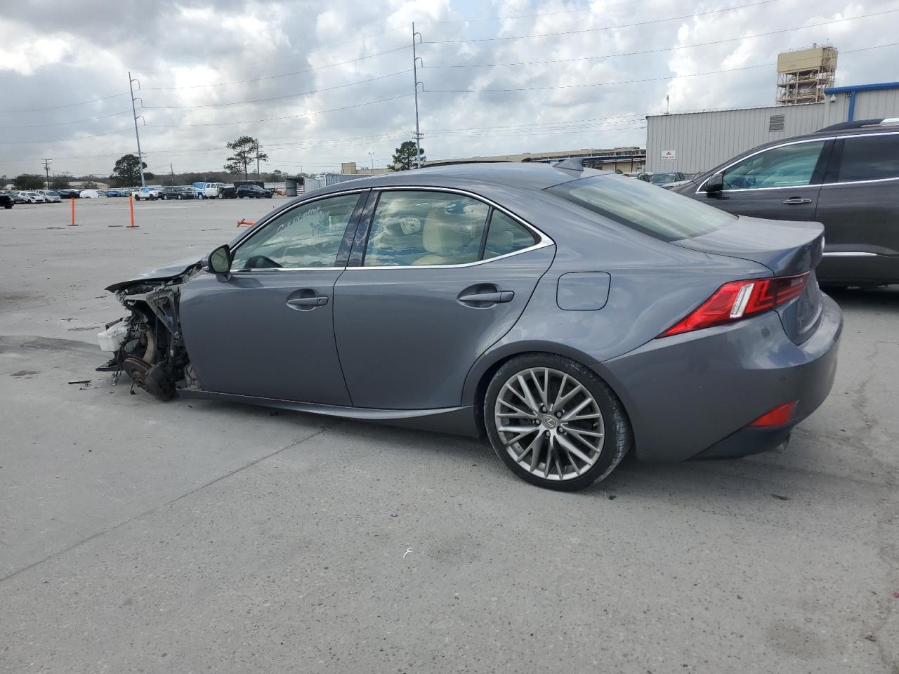 2016 Lexus IS - Image 2