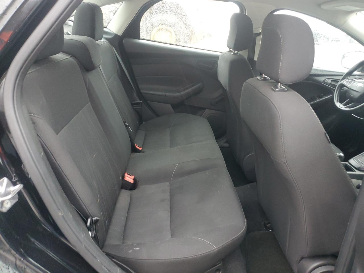 2017 Ford Focus - Image 10