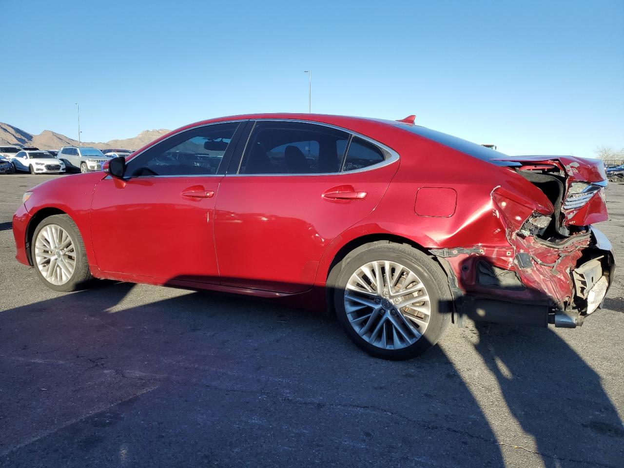 2013 Lexus ES - Image 2