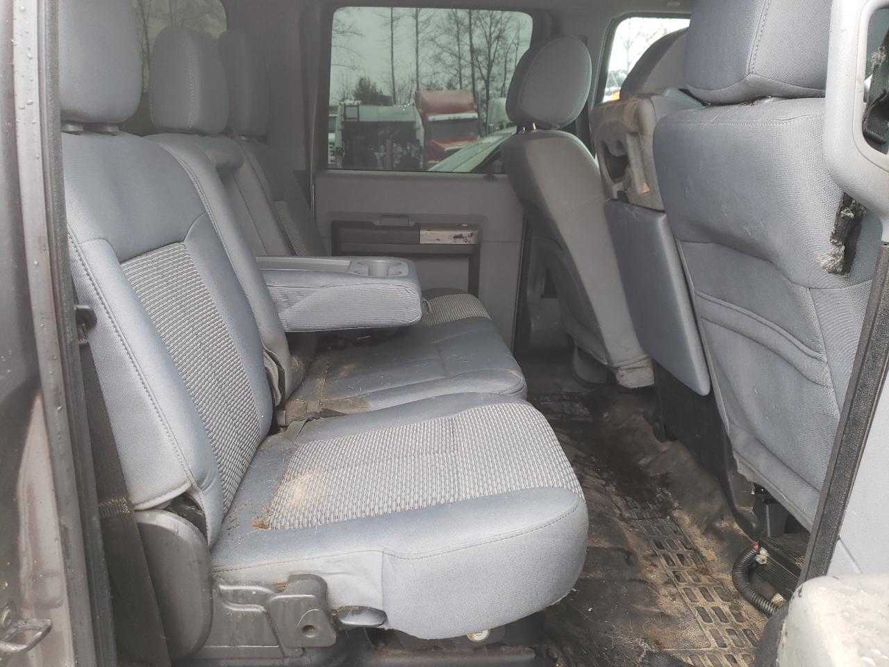 2014 Ford F350 - Image 10