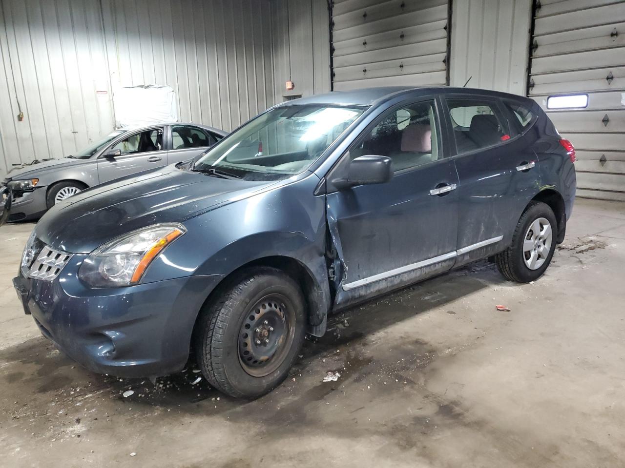 2015 Nissan Rogue - Image 1