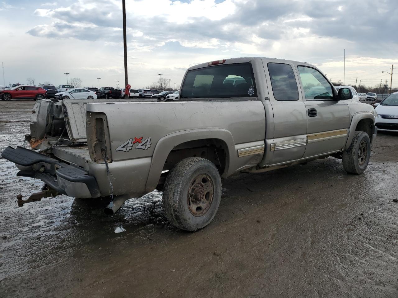 2001 Chevrolet Silverado - Image 3