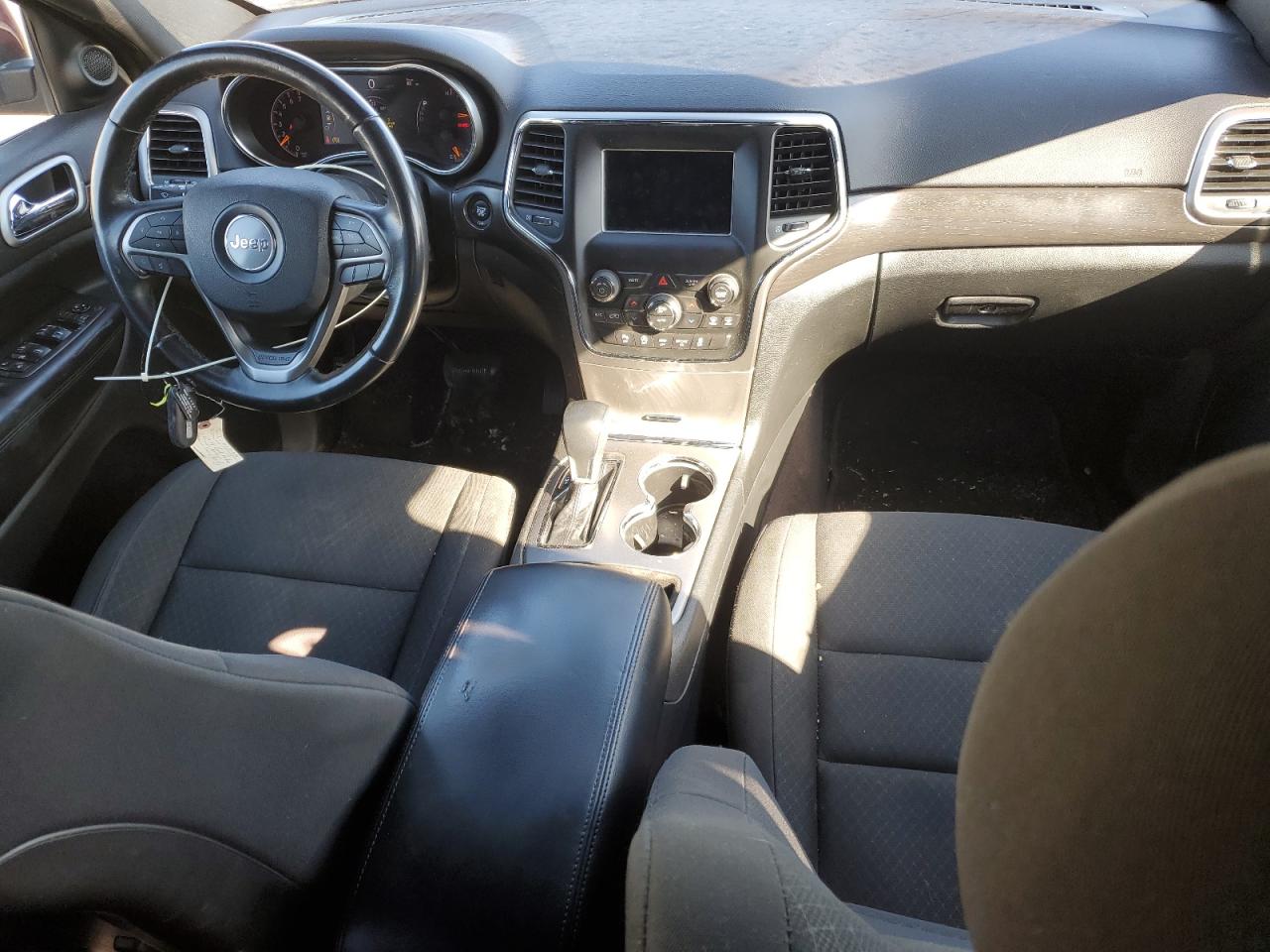 2018 Jeep Grand Cherokee - Image 8