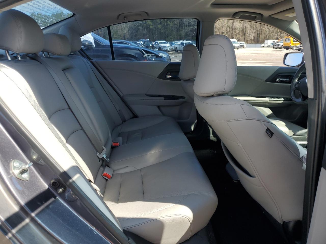 2015 Honda Accord - Image 10