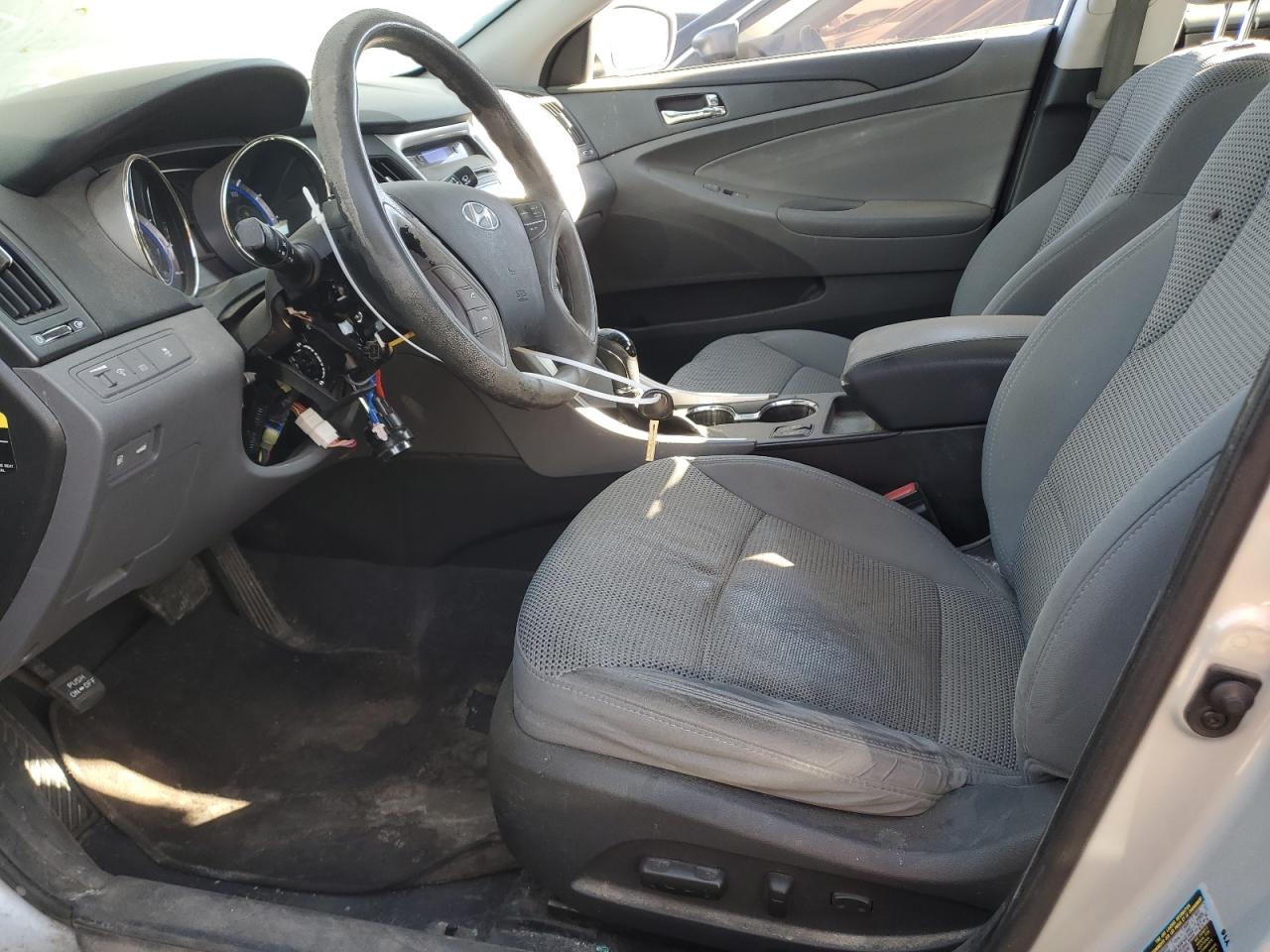 2013 Hyundai Sonata - Image 7