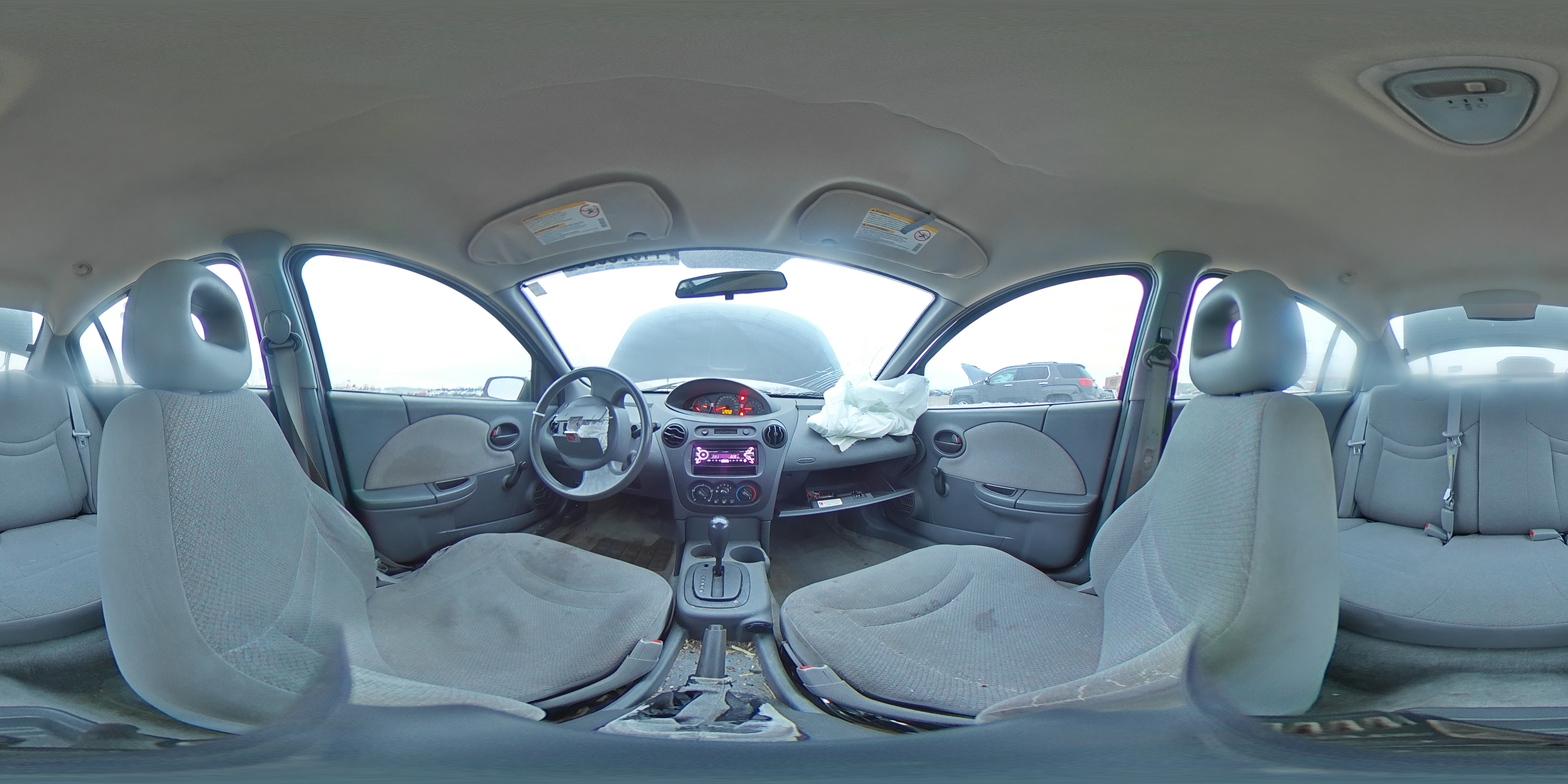 2004 Saturn ION - Image 13