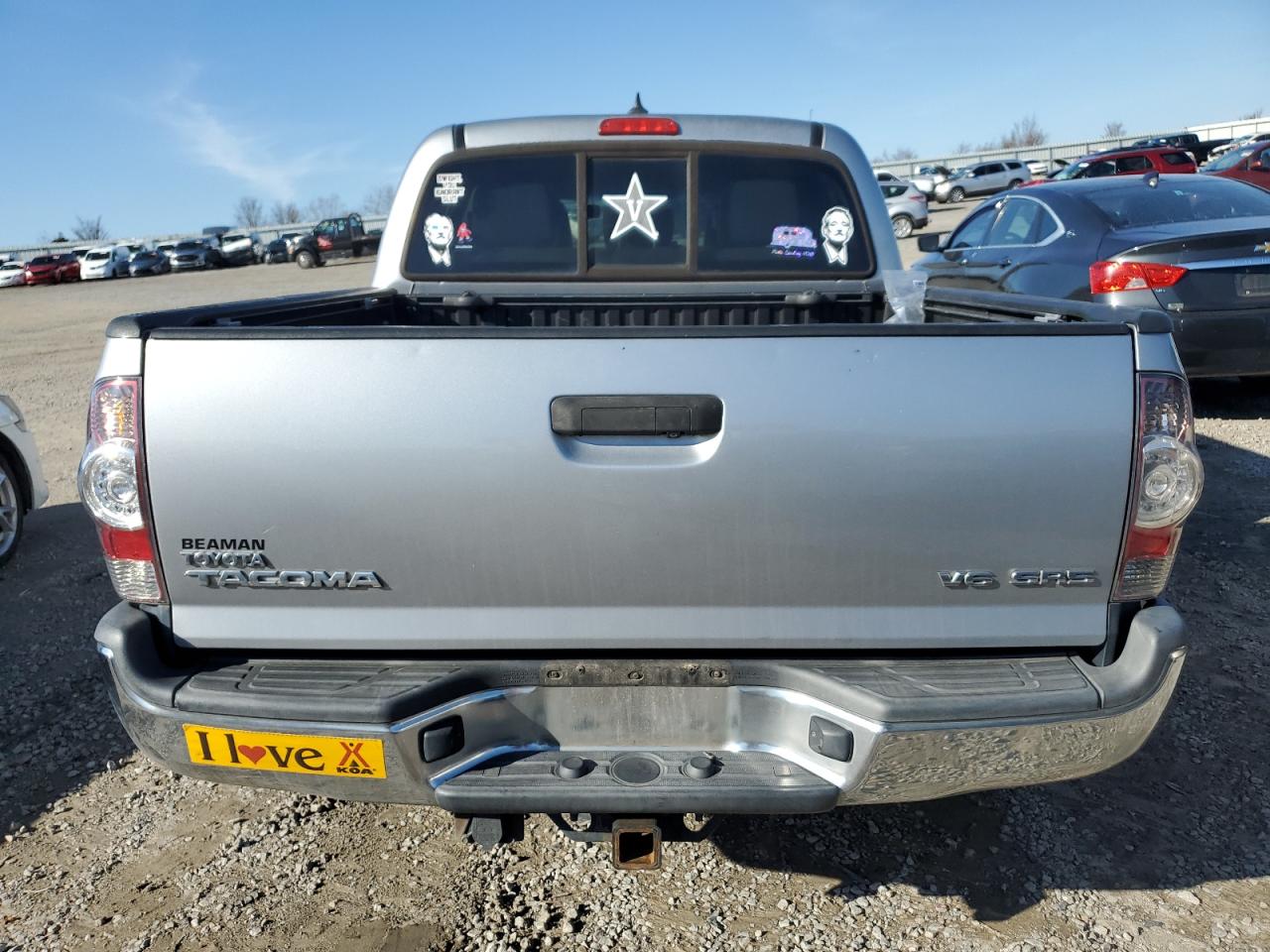 2015 Toyota Tacoma - Image 6