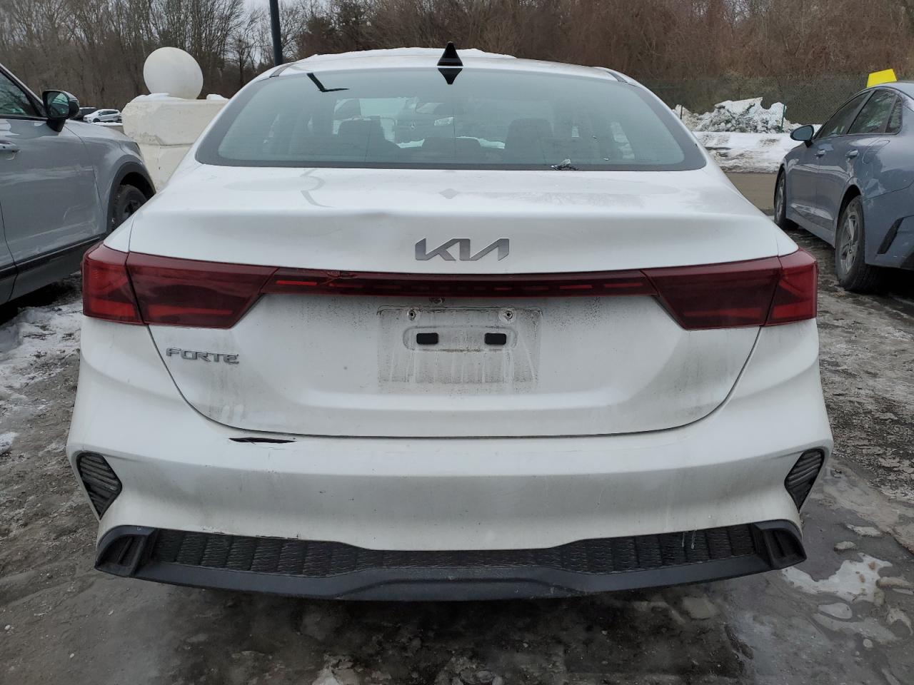 2024 Kia Forte - Image 6