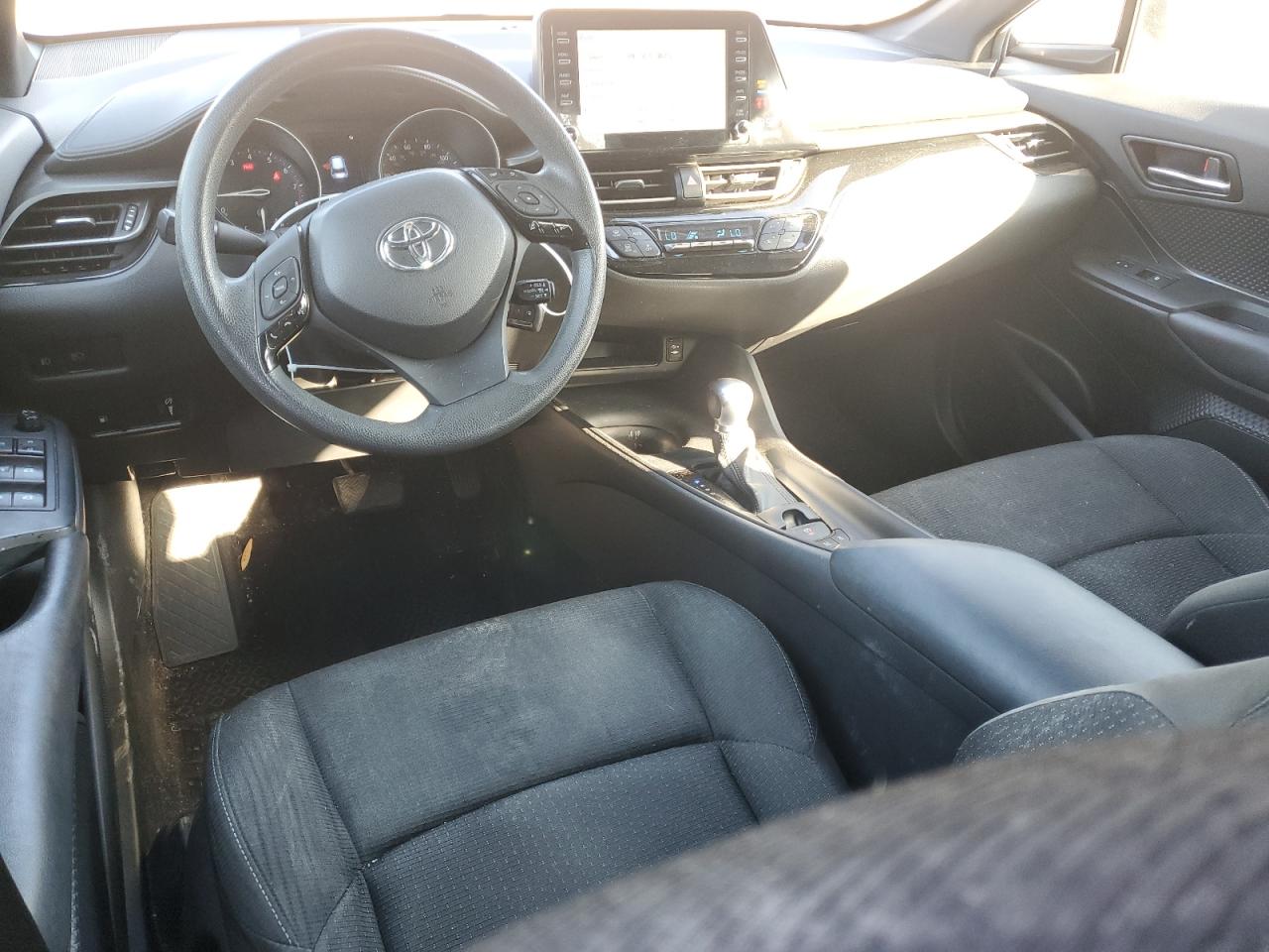 2019 Toyota C-HR - Image 8