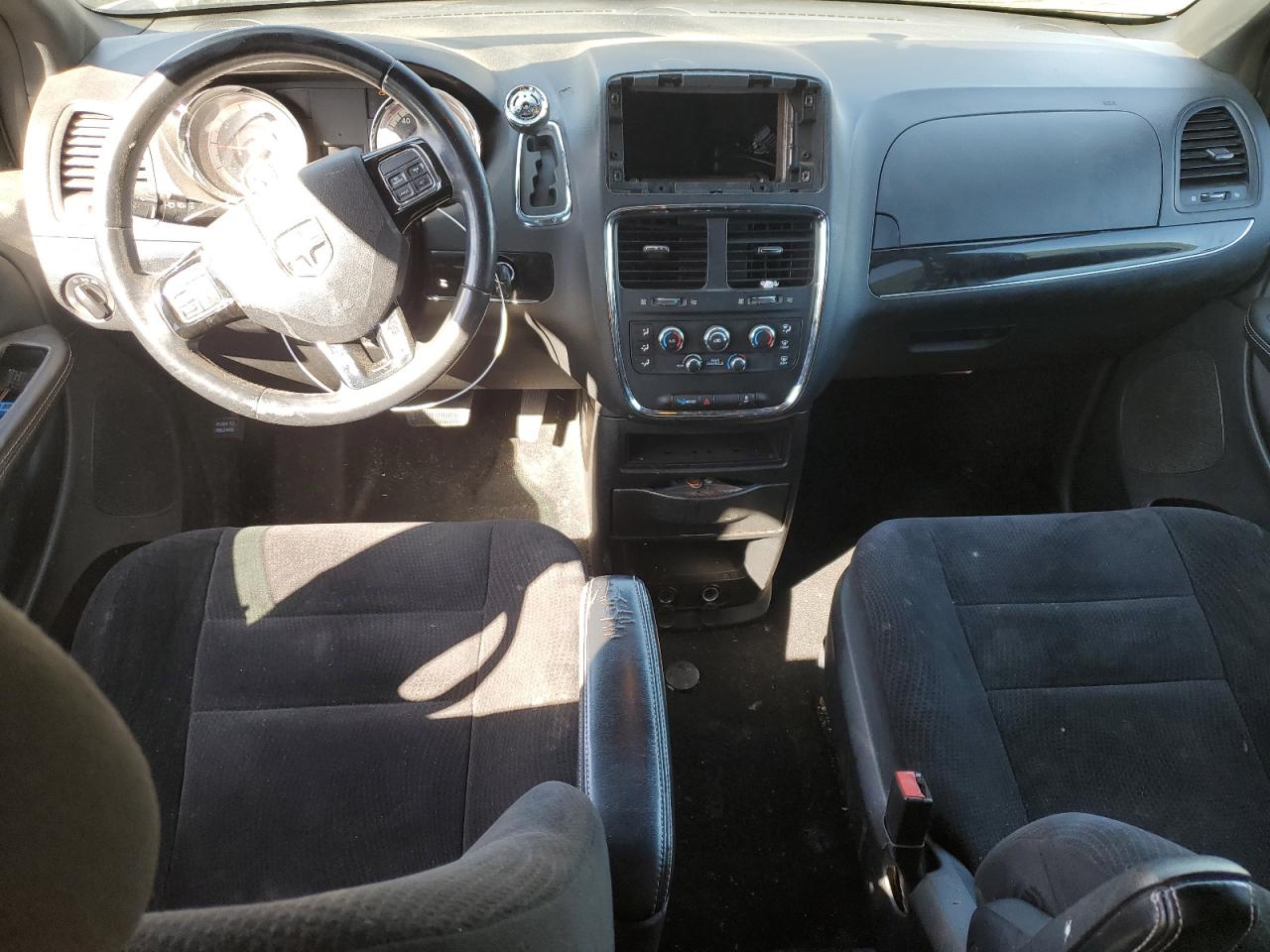 2014 Dodge Caravan - Image 8