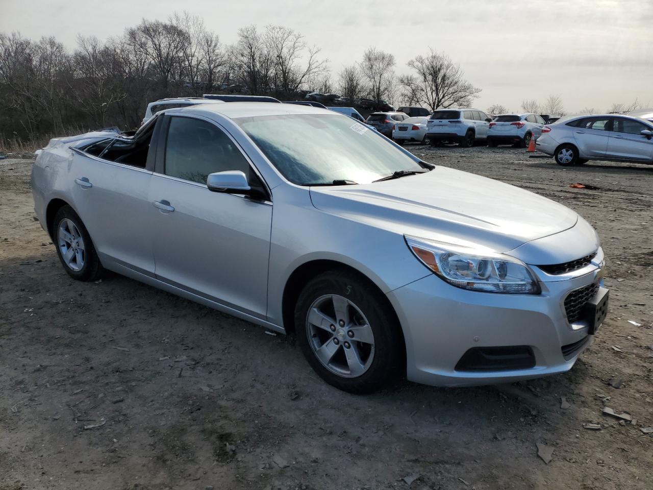 2016 Chevrolet Malibu - Image 4