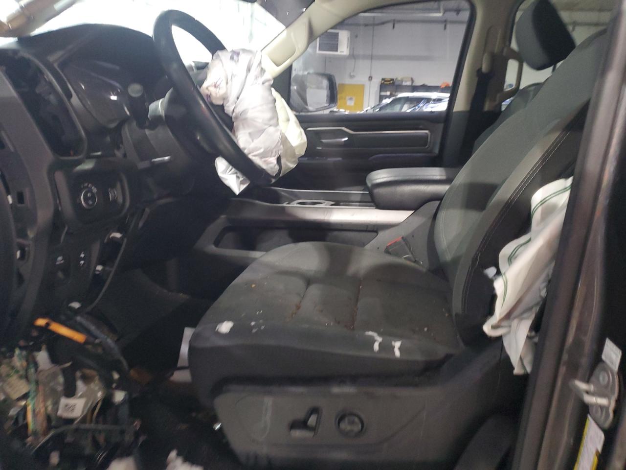 2020 RAM 1500 - Image 7