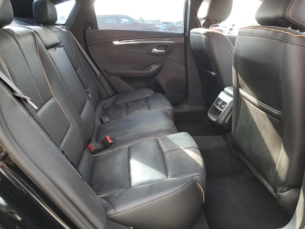 2015 Chevrolet Impala - Image 10