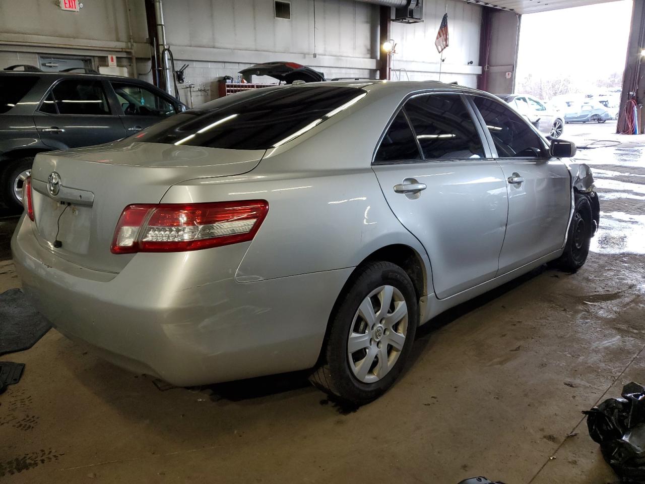 2010 Toyota Camry - Image 3