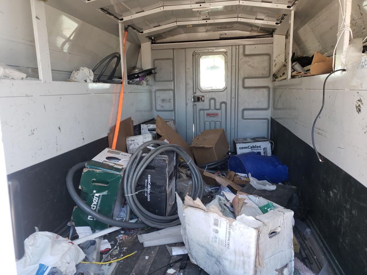 2017 Ford Econoline - Image 10