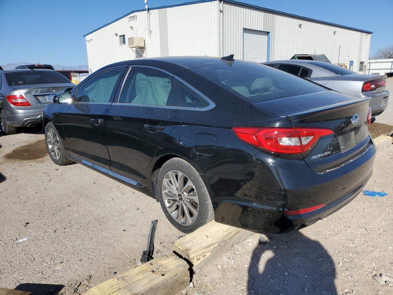 2015 Hyundai Sonata - Image 2
