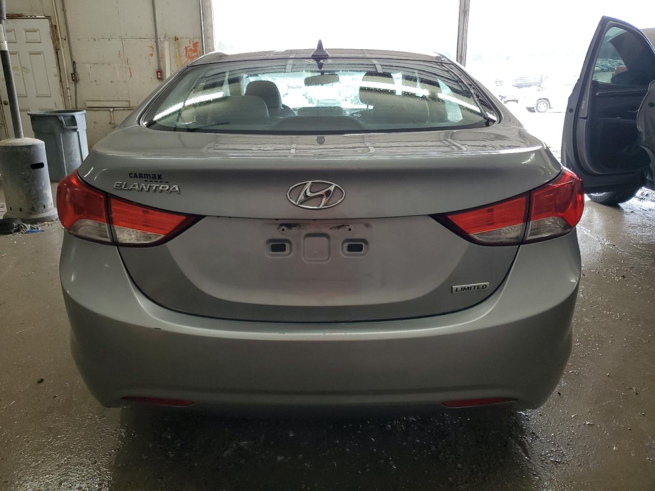 2012 Hyundai Elantra - Image 6