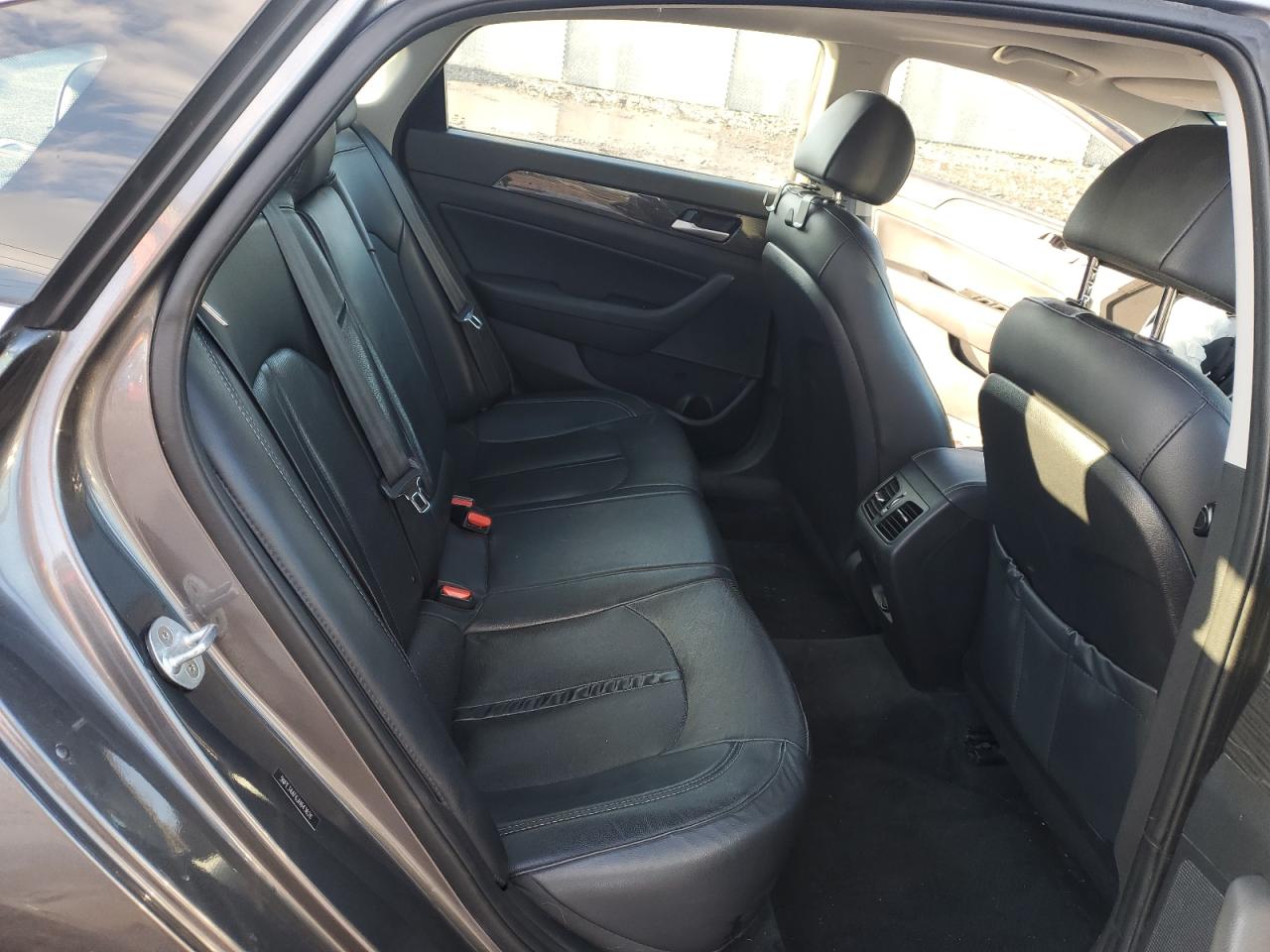 2018 Hyundai Sonata - Image 10