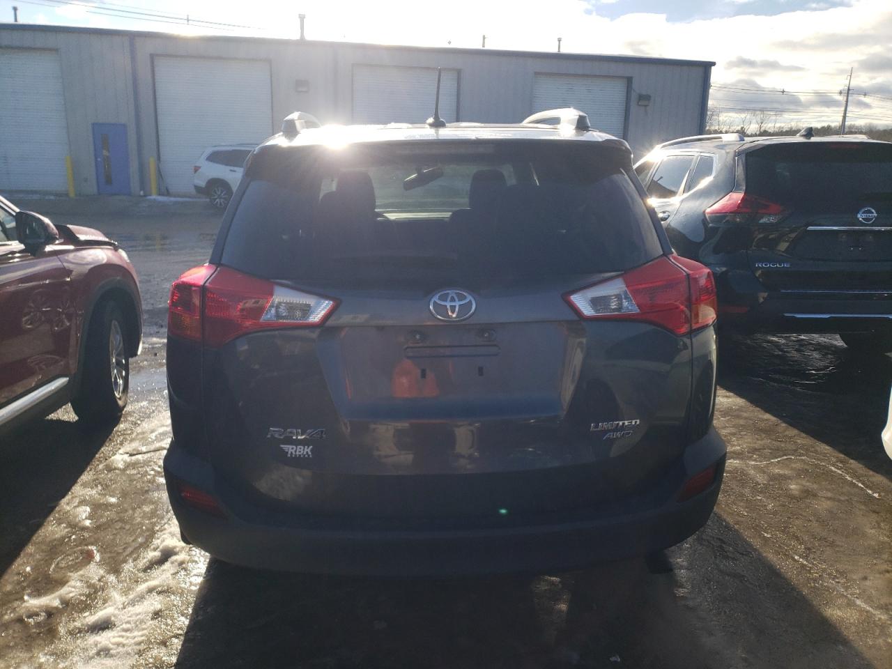 2014 Toyota RAV 4 - Image 6