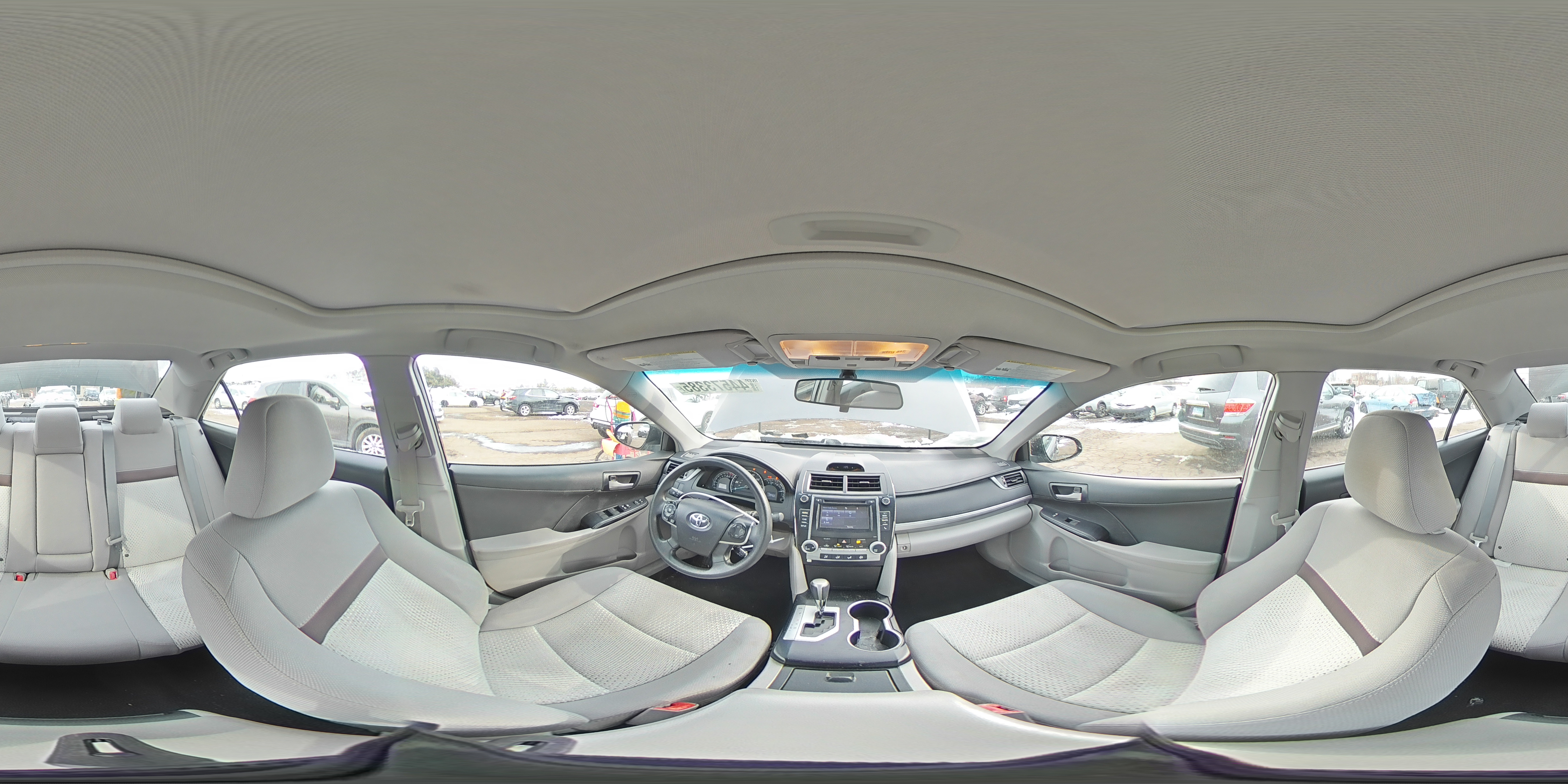 2014 Toyota Camry - Image 12