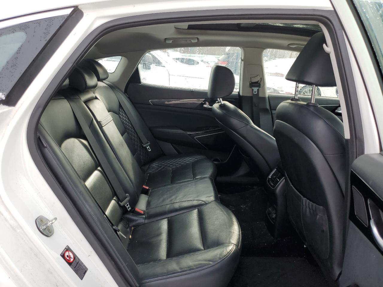 2017 Kia Cadenza Premium VIN: KNALC4J15H5088154 Lot: 88987095