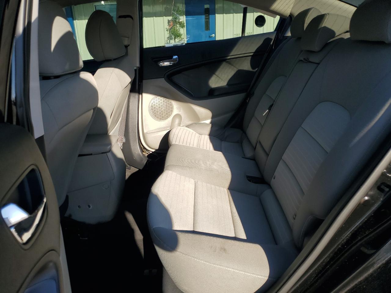 2016 Kia Forte - Image 10
