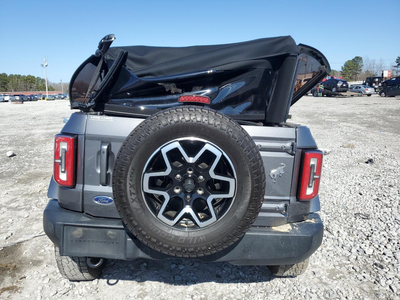 2022 Ford Bronco Base VIN: 1FMDE5BH7NLA74438 Lot: 42649185