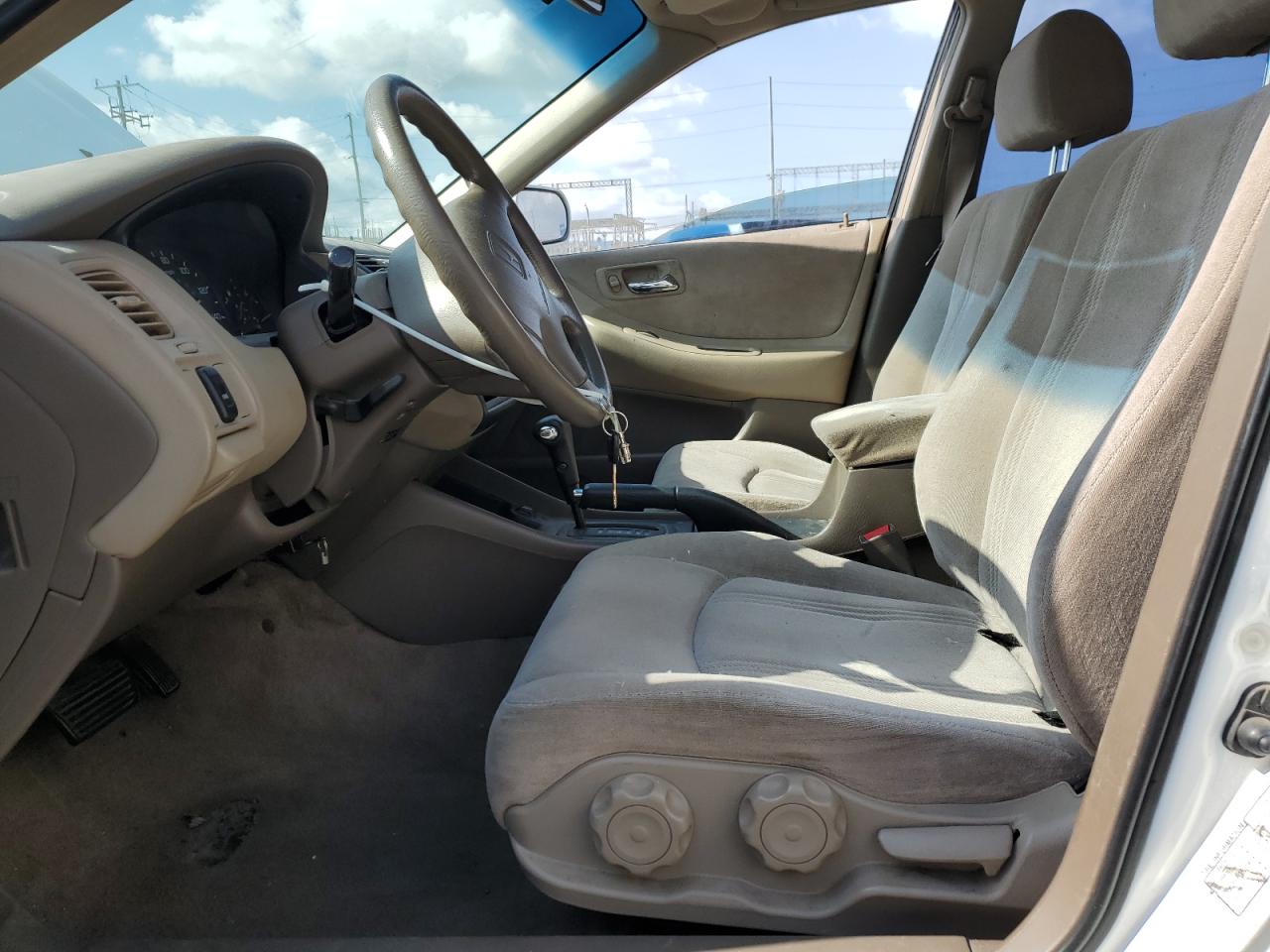 2000 Honda Accord - Image 7