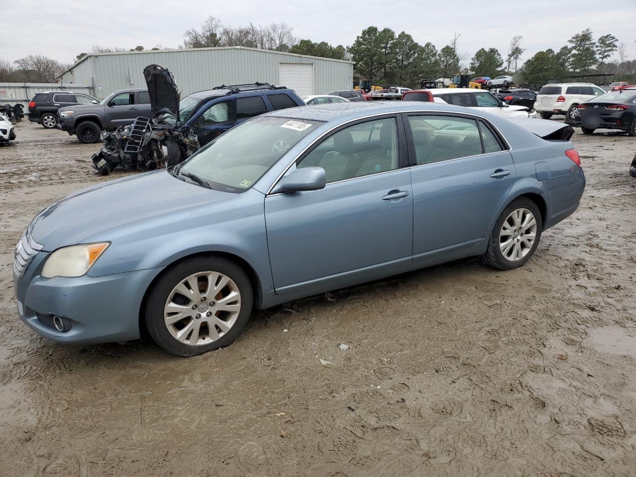 2010 Toyota Avalon - Image 1
