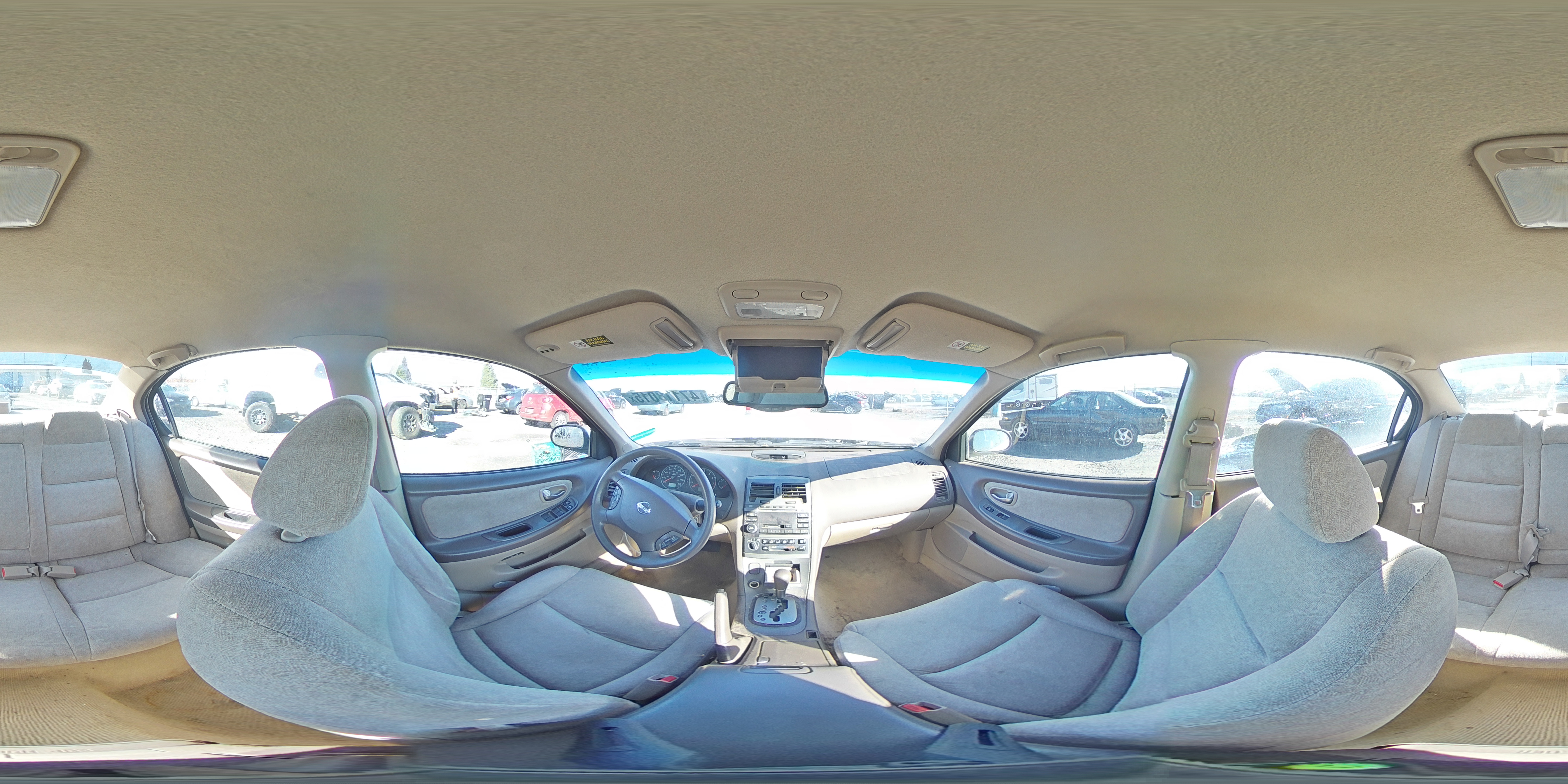 2002 Nissan Maxima - Image 13