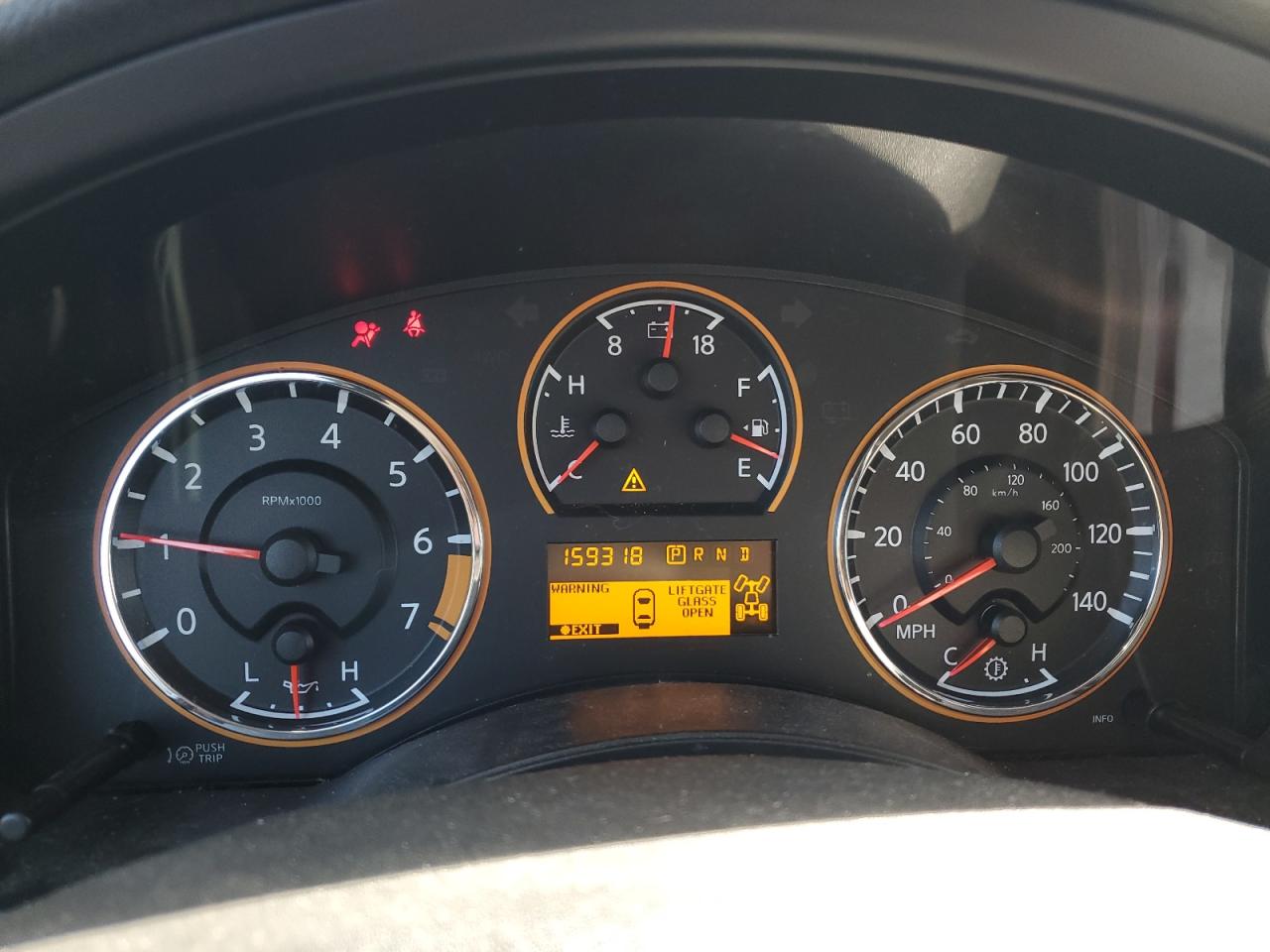 2010 Nissan Armada - Image 9