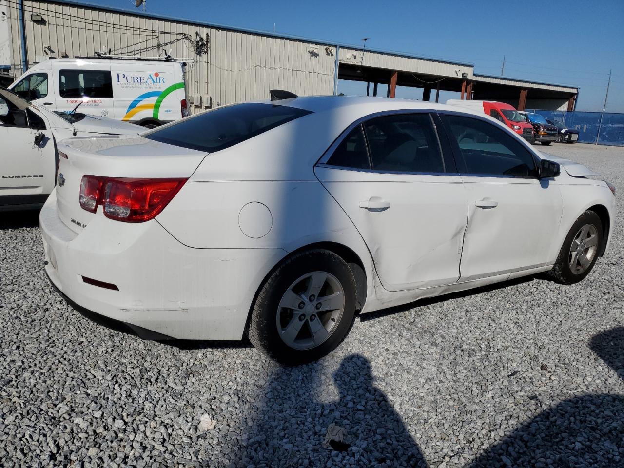 2016 Chevrolet Malibu - Image 3