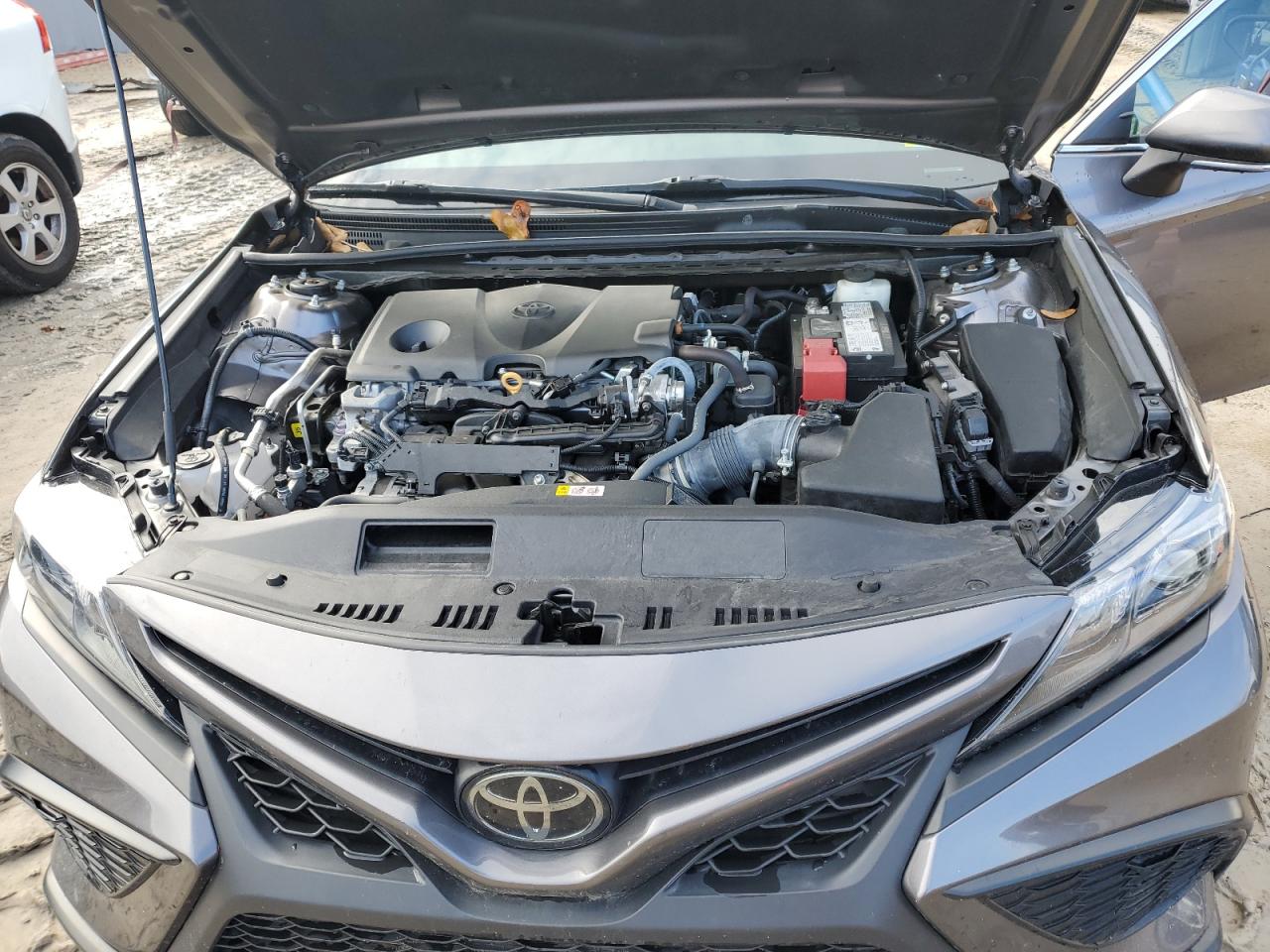 2022 Toyota Camry - Image 11