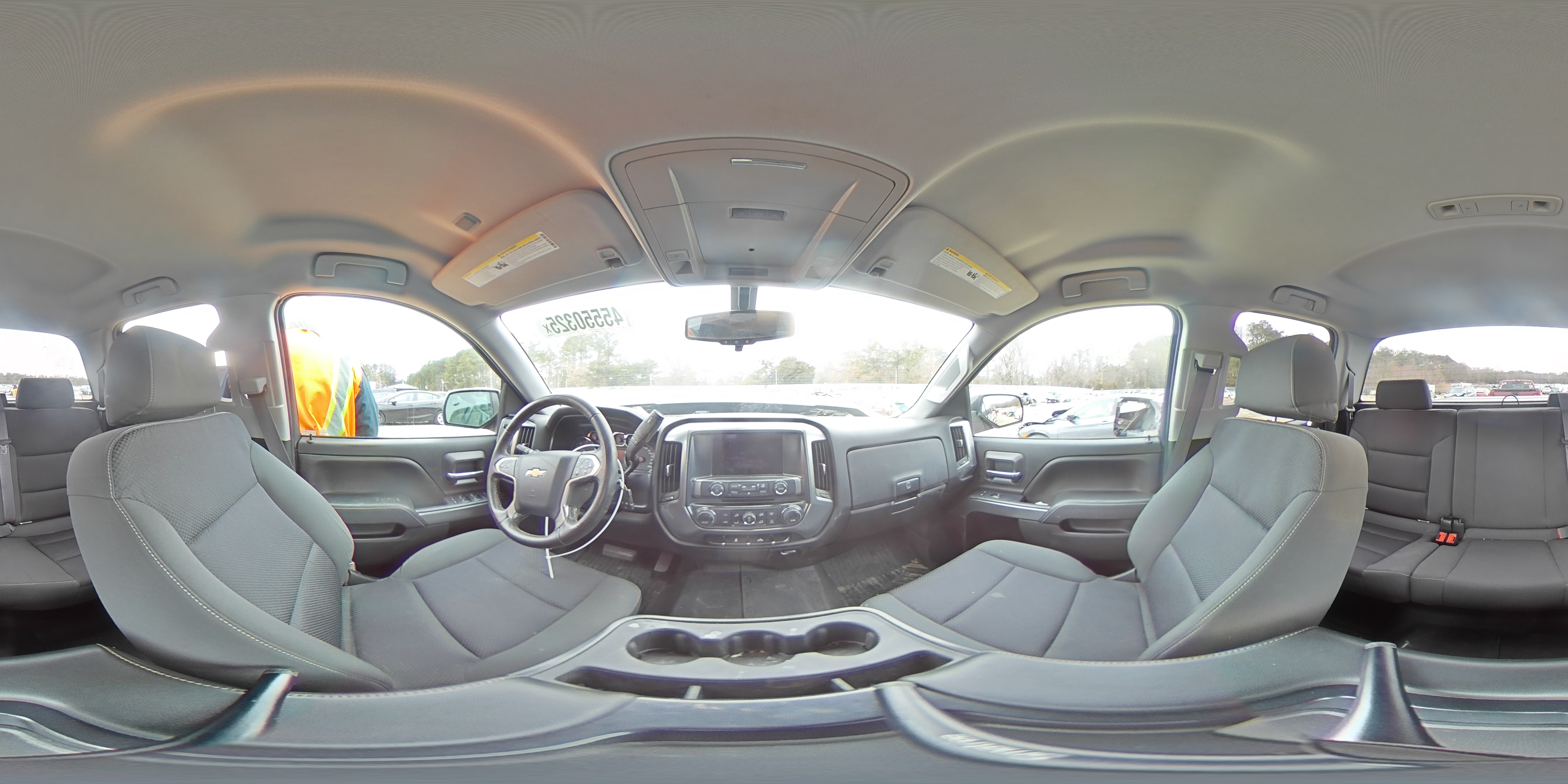 2016 Chevrolet Silverado - Image 13